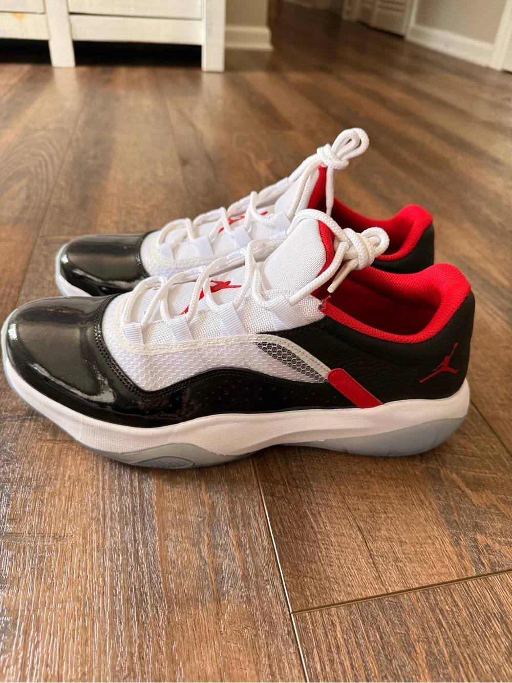 Nike Jordan 11 White/Black/Red ‘Bred’ Low-Top Sneakers